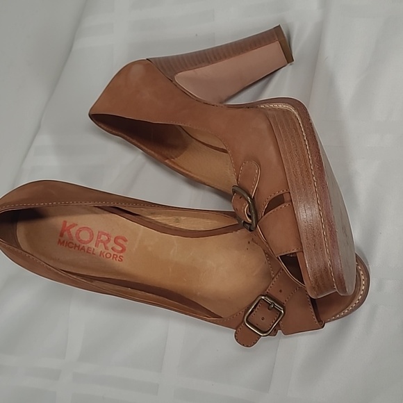 Kors Michael Kors Women's Peep Toe Heels - Picture 11 of 11